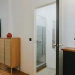 2 Bedroom Near The Center * Льеж