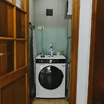 2 Bedroom Near The Center Апартаменты Льеж
