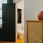 2 Bedroom Near The Center