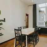 2 Bedroom Near The Center Апартаменты Льеж