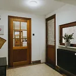 Апартаменты 2 Bedroom Near The Center Льеж