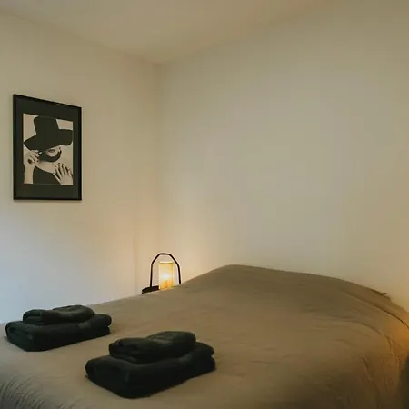 Apartamento 2 Bedroom Near The Center *