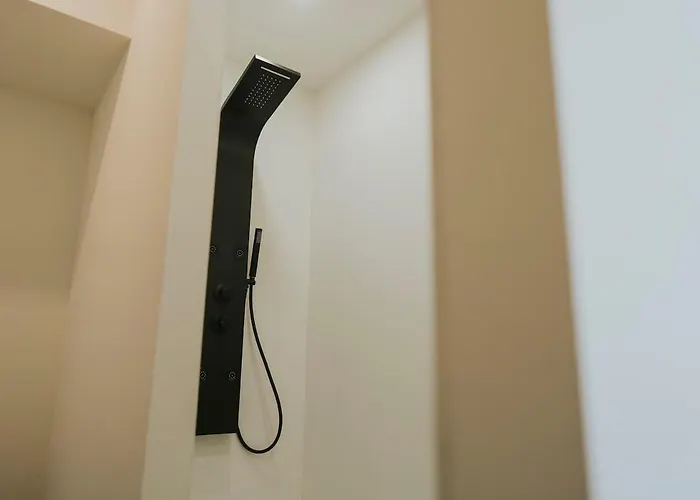 2 Bedroom Near The Center *