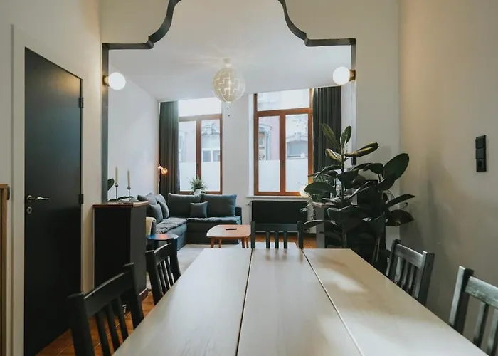 2 Bedroom Near The Center Apartment Liege